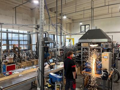 10843